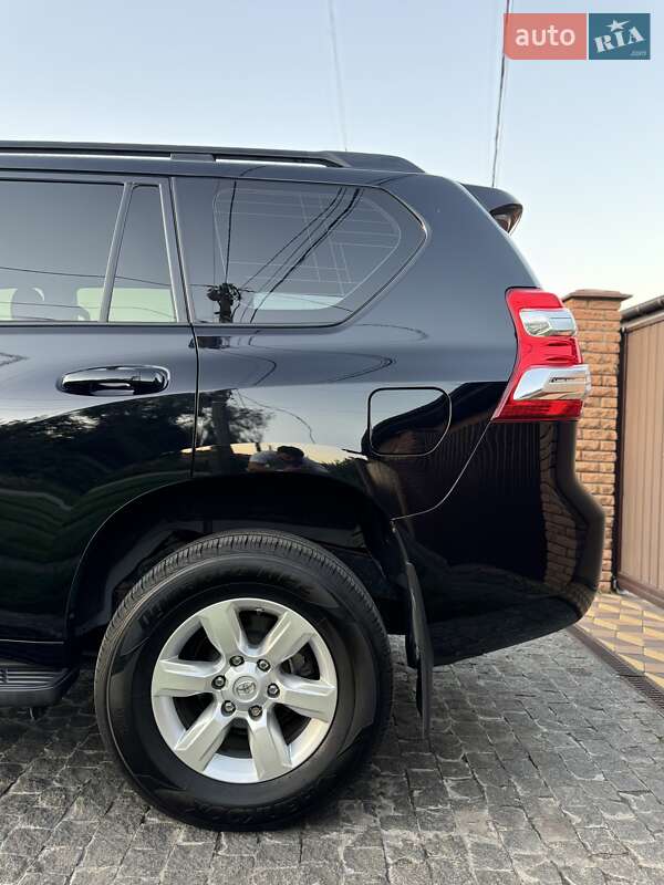 Внедорожник / Кроссовер Toyota Land Cruiser Prado 2013 в Киеве