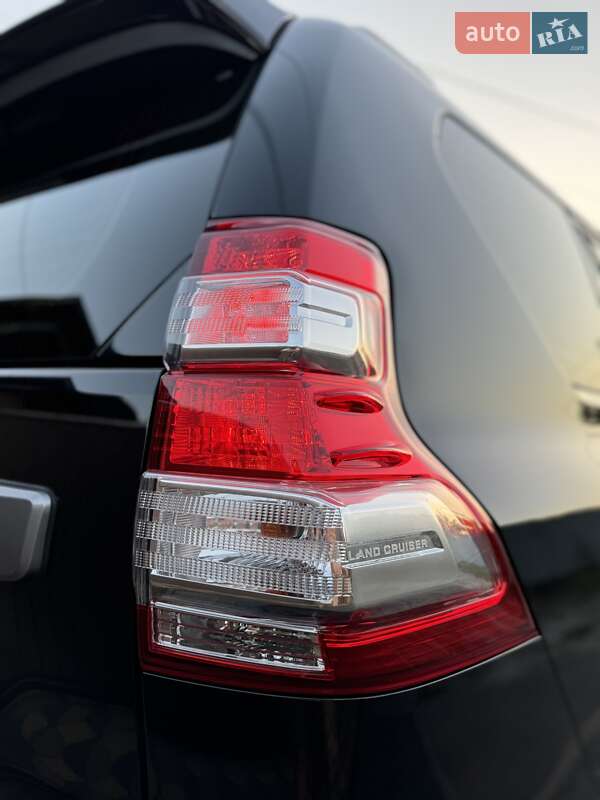 Внедорожник / Кроссовер Toyota Land Cruiser Prado 2013 в Киеве