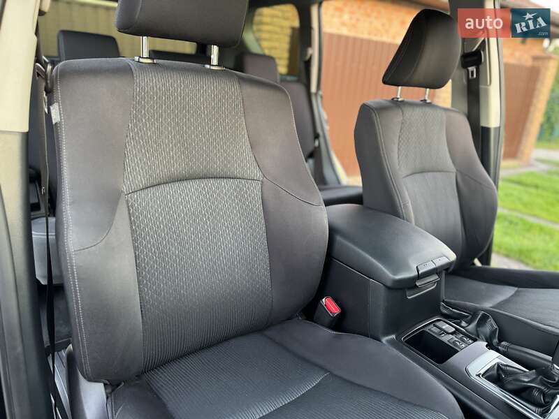 Внедорожник / Кроссовер Toyota Land Cruiser Prado 2013 в Киеве