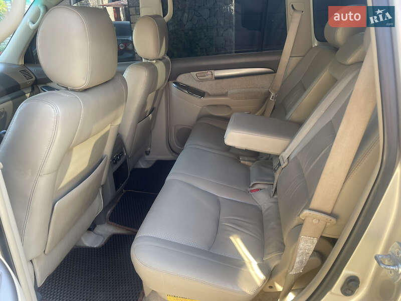 Внедорожник / Кроссовер Toyota Land Cruiser Prado 2007 в Калиновке