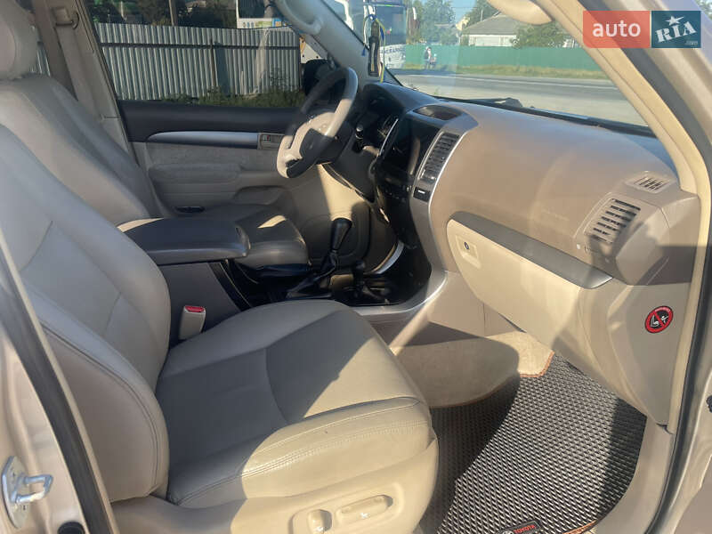 Внедорожник / Кроссовер Toyota Land Cruiser Prado 2007 в Калиновке