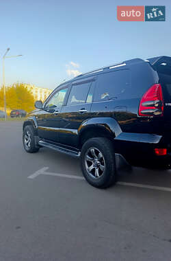 Позашляховик / Кросовер Toyota Land Cruiser Prado 2008 в Києві