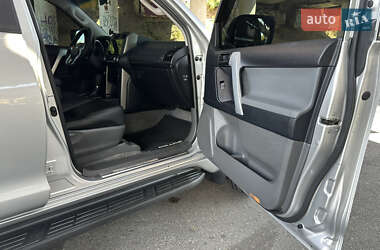 Внедорожник / Кроссовер Toyota Land Cruiser Prado 2012 в 