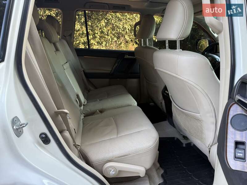 Внедорожник / Кроссовер Toyota Land Cruiser Prado 2010 в Киеве фото 11 Внедорожник / Кроссовер Toyota Land Cruiser Prado 2010 в Киеве