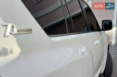 Позашляховик / Кросовер Toyota Land Cruiser Prado 2019 в 