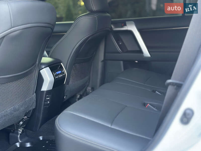 Позашляховик / Кросовер Toyota Land Cruiser Prado 2019 в Вінниці фото 103 Позашляховик / Кросовер Toyota Land Cruiser Prado 2019 в Вінниці