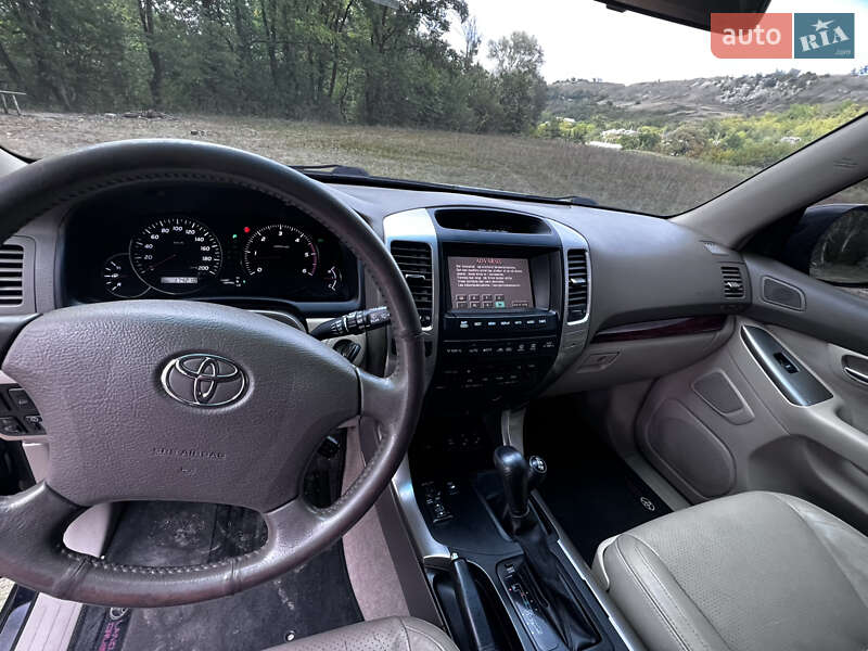 Внедорожник / Кроссовер Toyota Land Cruiser Prado 2006 в Изюме