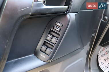 Внедорожник / Кроссовер Toyota Land Cruiser Prado 2013 в 