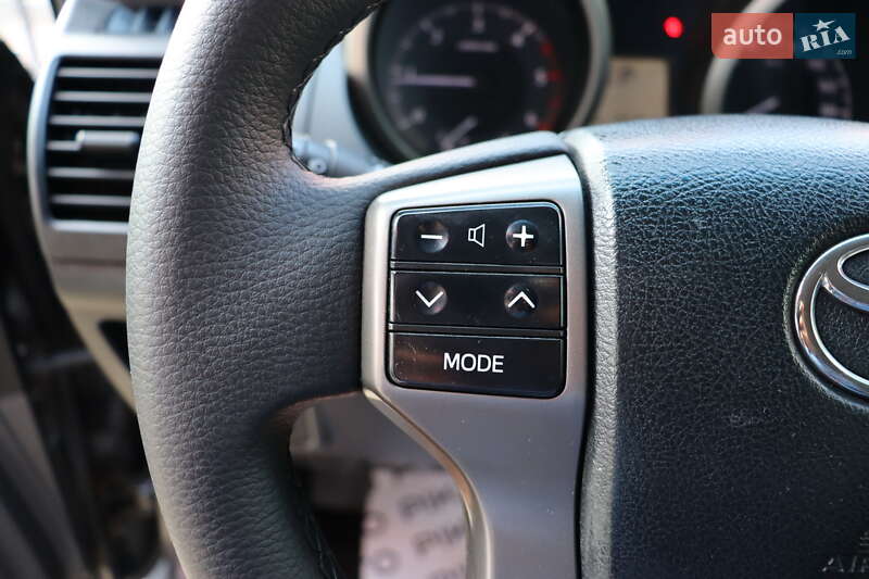 Внедорожник / Кроссовер Toyota Land Cruiser Prado 2013 в Львове