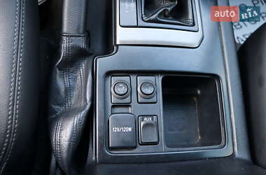 Внедорожник / Кроссовер Toyota Land Cruiser Prado 2013 в 