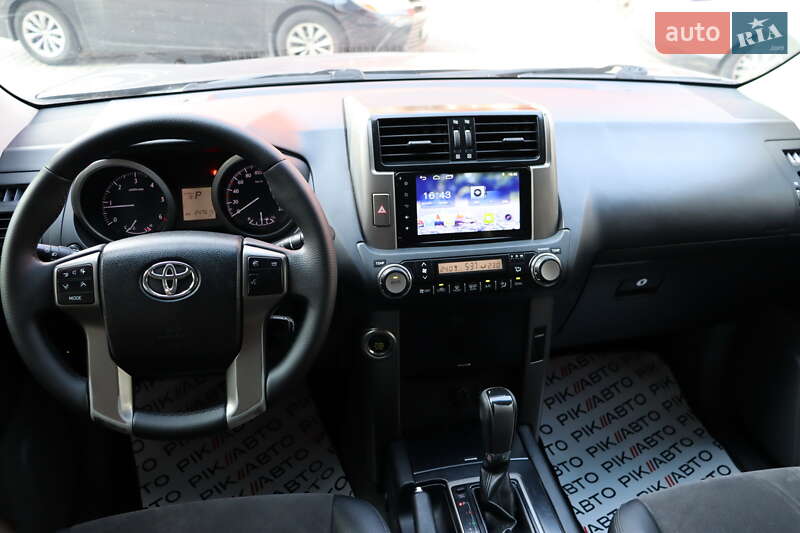 Внедорожник / Кроссовер Toyota Land Cruiser Prado 2013 в Львове