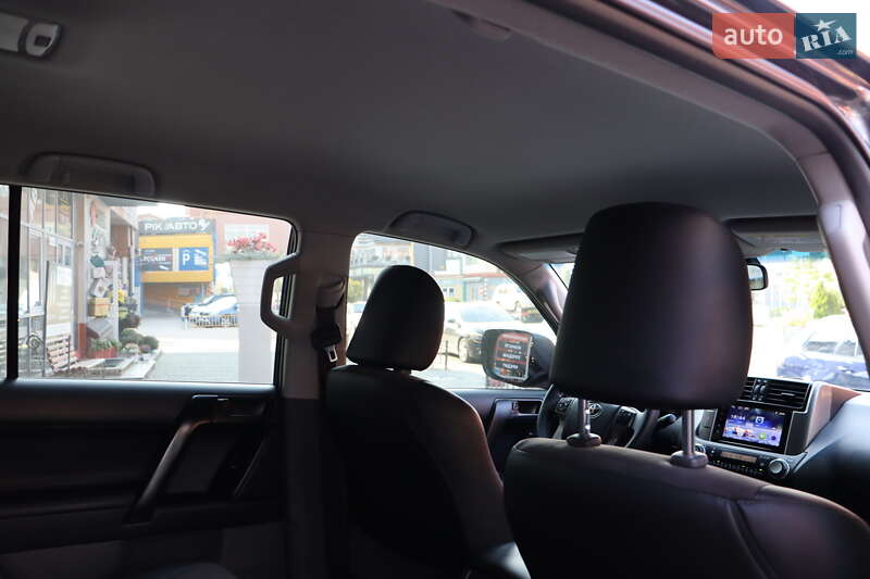 Внедорожник / Кроссовер Toyota Land Cruiser Prado 2013 в Львове