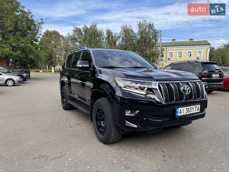 Внедорожник / Кроссовер Toyota Land Cruiser Prado 2021 в Киеве