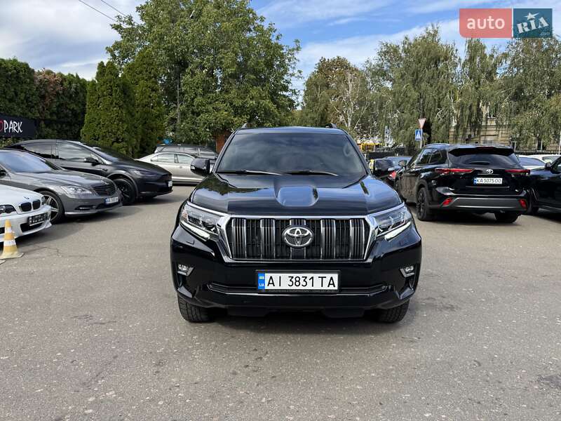 Внедорожник / Кроссовер Toyota Land Cruiser Prado 2021 в Киеве