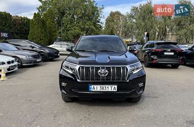 Позашляховик / Кросовер Toyota Land Cruiser Prado 2021 в  фото 3 Позашляховик / Кросовер Toyota Land Cruiser Prado 2021 в