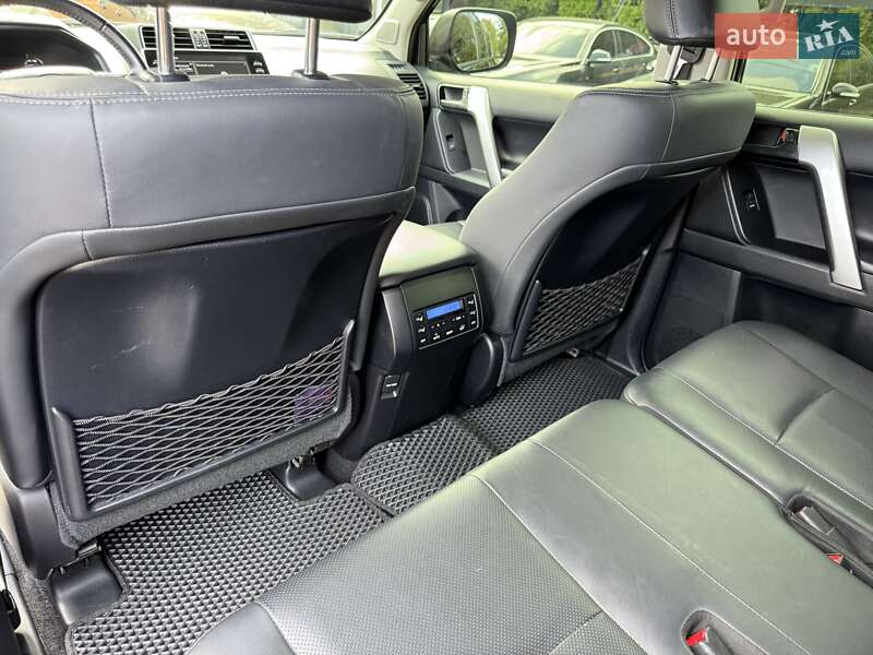 Внедорожник / Кроссовер Toyota Land Cruiser Prado 2021 в Киеве