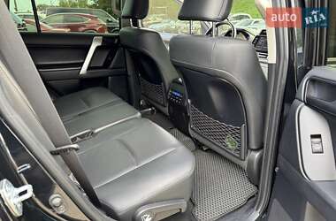 Позашляховик / Кросовер Toyota Land Cruiser Prado 2021 в  фото 21 Позашляховик / Кросовер Toyota Land Cruiser Prado 2021 в