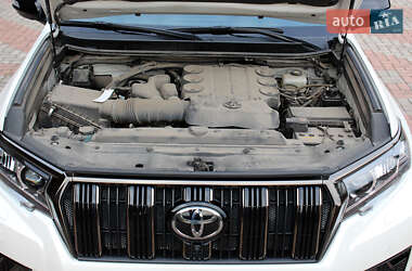 Позашляховик / Кросовер Toyota Land Cruiser Prado 2021 в  фото 87 Позашляховик / Кросовер Toyota Land Cruiser Prado 2021 в