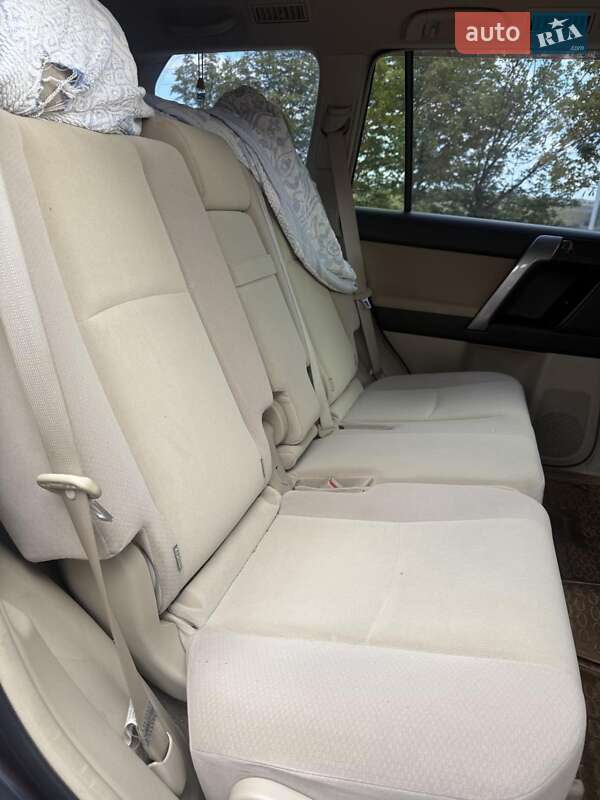 Внедорожник / Кроссовер Toyota Land Cruiser Prado 2010 в Харькове