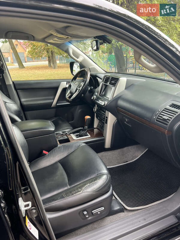 Внедорожник / Кроссовер Toyota Land Cruiser Prado 2010 в Виннице