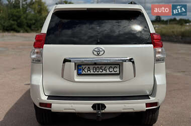 Внедорожник / Кроссовер Toyota Land Cruiser Prado 2010 в 