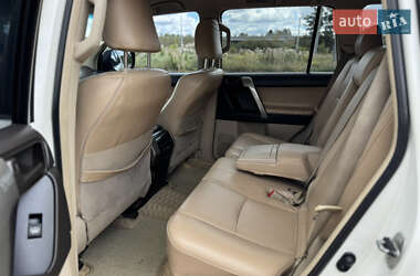 Внедорожник / Кроссовер Toyota Land Cruiser Prado 2010 в 