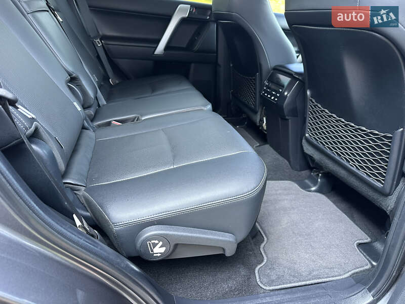 Внедорожник / Кроссовер Toyota Land Cruiser Prado 2020 в Киеве