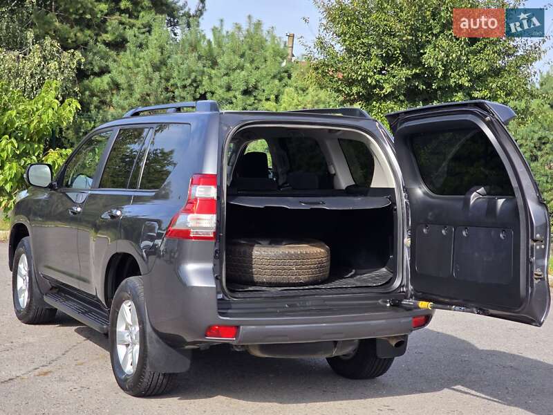 Внедорожник / Кроссовер Toyota Land Cruiser Prado 2017 в Хмельницком
