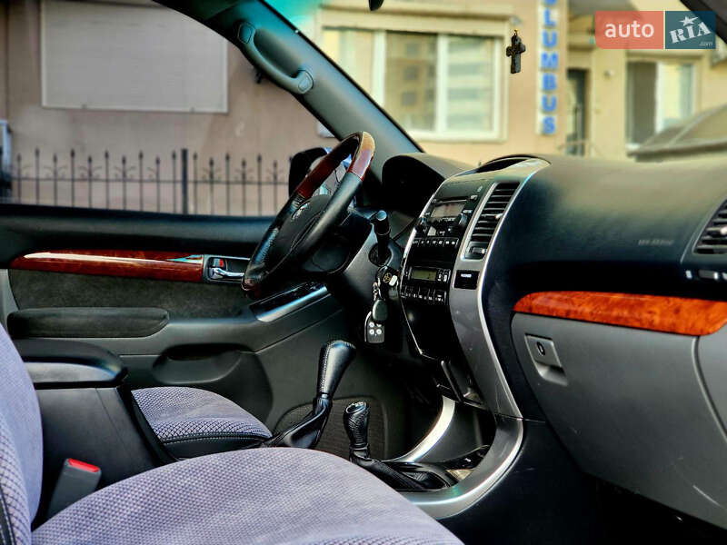 Внедорожник / Кроссовер Toyota Land Cruiser Prado 2008 в Киеве фото 10 Внедорожник / Кроссовер Toyota Land Cruiser Prado 2008 в Киеве