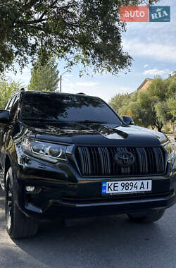 Внедорожник / Кроссовер Toyota Land Cruiser Prado 2018 в Днепре