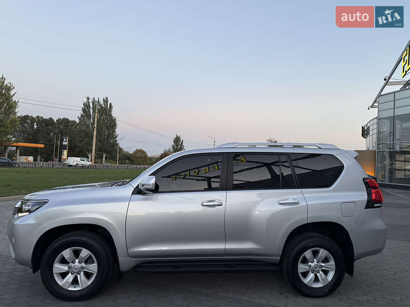 Внедорожник / Кроссовер Toyota Land Cruiser Prado 2021 в Киеве