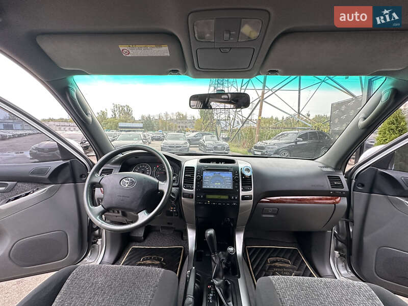 Внедорожник / Кроссовер Toyota Land Cruiser Prado 2005 в Харькове