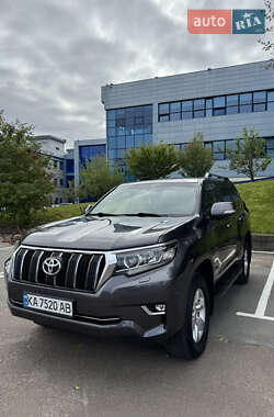 Внедорожник / Кроссовер Toyota Land Cruiser Prado 2019 в Киеве