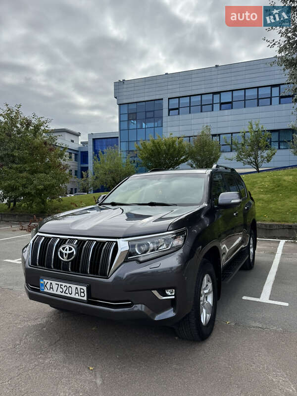 Toyota Land Cruiser Prado 2019