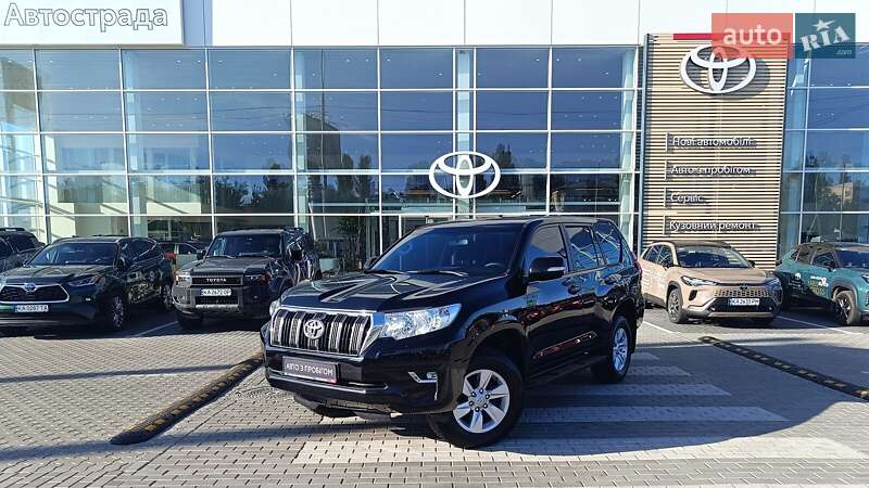 Позашляховик / Кросовер Toyota Land Cruiser Prado 2019 в 