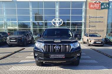 Позашляховик / Кросовер Toyota Land Cruiser Prado 2019 в 