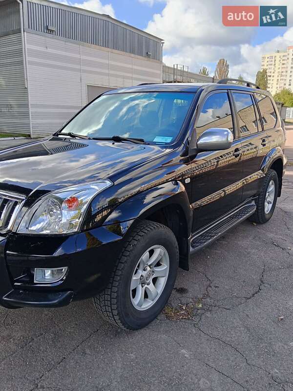 Позашляховик / Кросовер Toyota Land Cruiser Prado 2006 в Києві