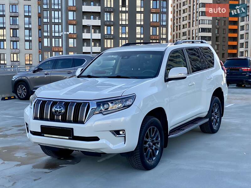 Позашляховик / Кросовер Toyota Land Cruiser Prado 2019 в Києві