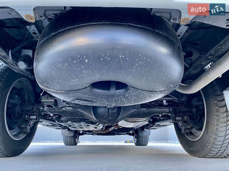 Позашляховик / Кросовер Toyota Land Cruiser Prado 2019 в Києві