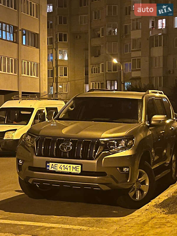 Внедорожник / Кроссовер Toyota Land Cruiser Prado 2018 в Луцке фото 2 Внедорожник / Кроссовер Toyota Land Cruiser Prado 2018 в Луцке