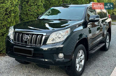 Позашляховик / Кросовер Toyota Land Cruiser Prado 2011 в Кельменцях