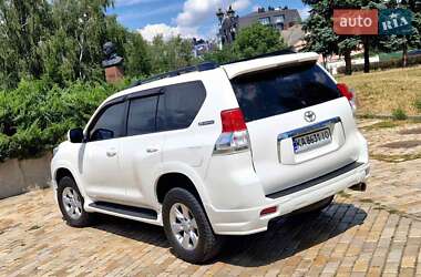 Внедорожник / Кроссовер Toyota Land Cruiser Prado 2012 в 