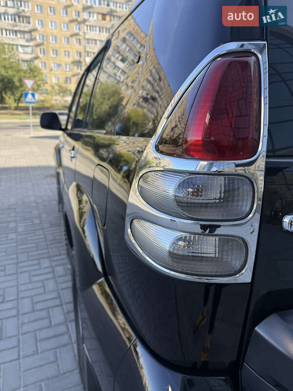Позашляховик / Кросовер Toyota Land Cruiser Prado 2004 в Дніпрі