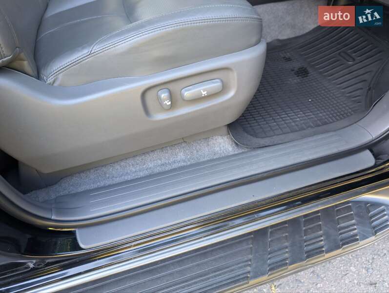 Внедорожник / Кроссовер Toyota Land Cruiser Prado 2006 в Ровно