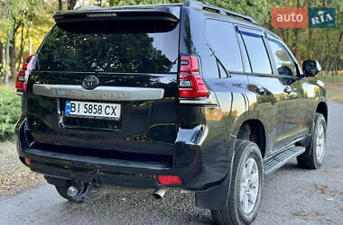 Внедорожник / Кроссовер Toyota Land Cruiser Prado 2015 в 
