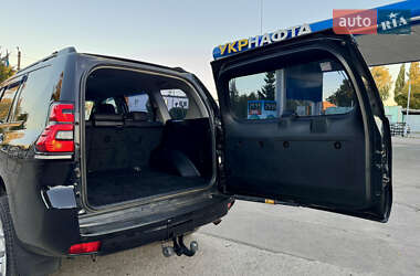 Внедорожник / Кроссовер Toyota Land Cruiser Prado 2015 в 