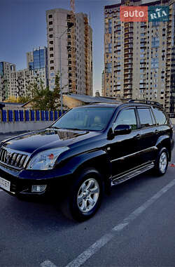 Позашляховик / Кросовер Toyota Land Cruiser Prado 2007 в Києві