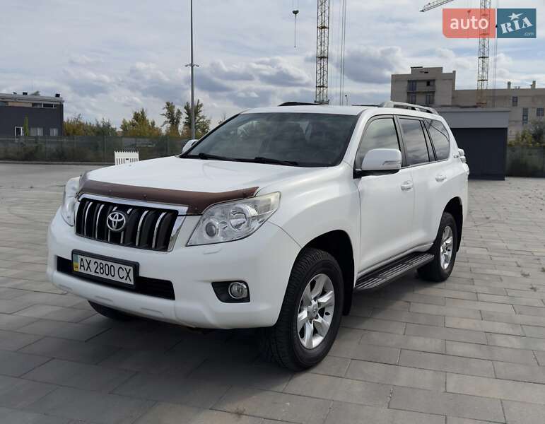 Позашляховик / Кросовер Toyota Land Cruiser Prado 2012 в Харкові