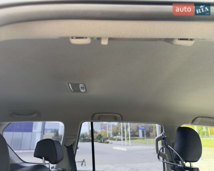 Позашляховик / Кросовер Toyota Land Cruiser Prado 2012 в Харкові