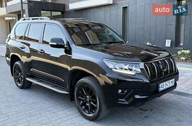 Внедорожник / Кроссовер Toyota Land Cruiser Prado 2021 в 